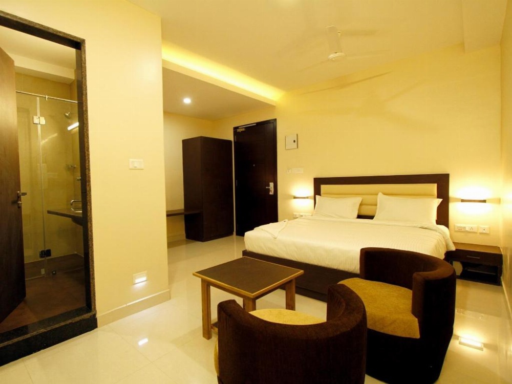 Samy Hotel Main image