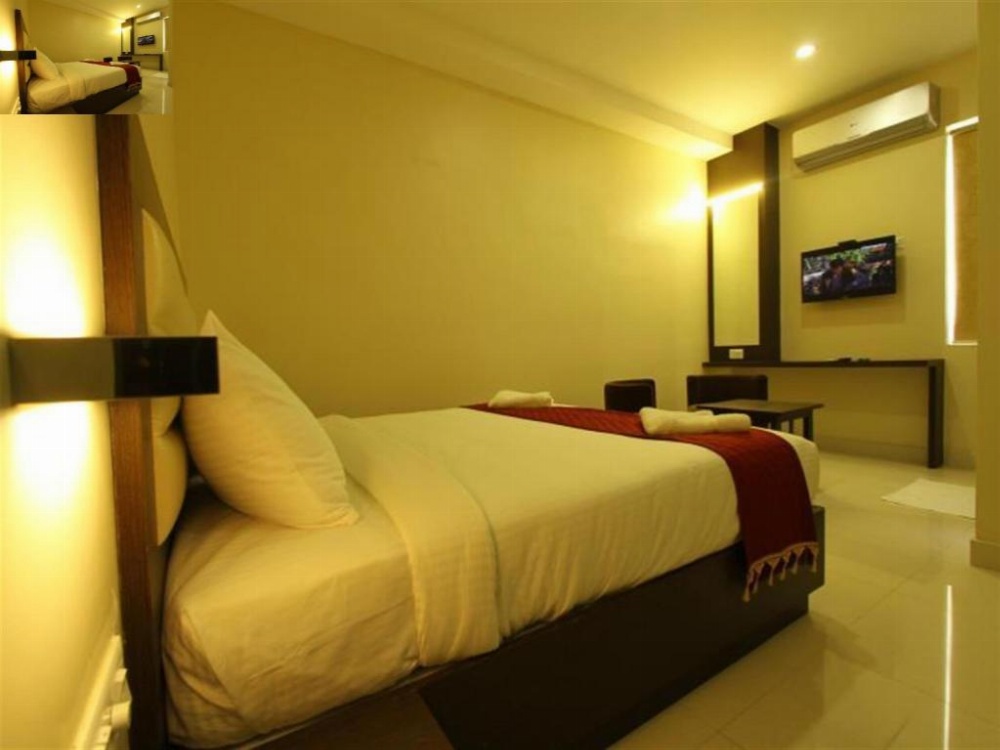 Room image 3