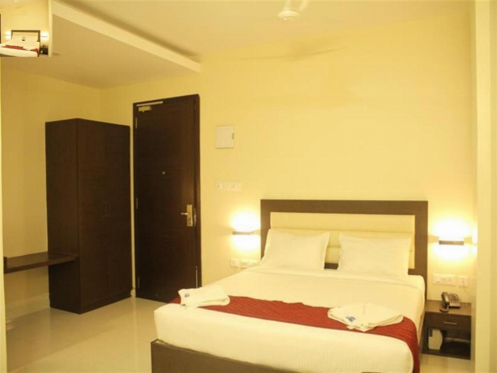 Room image 4